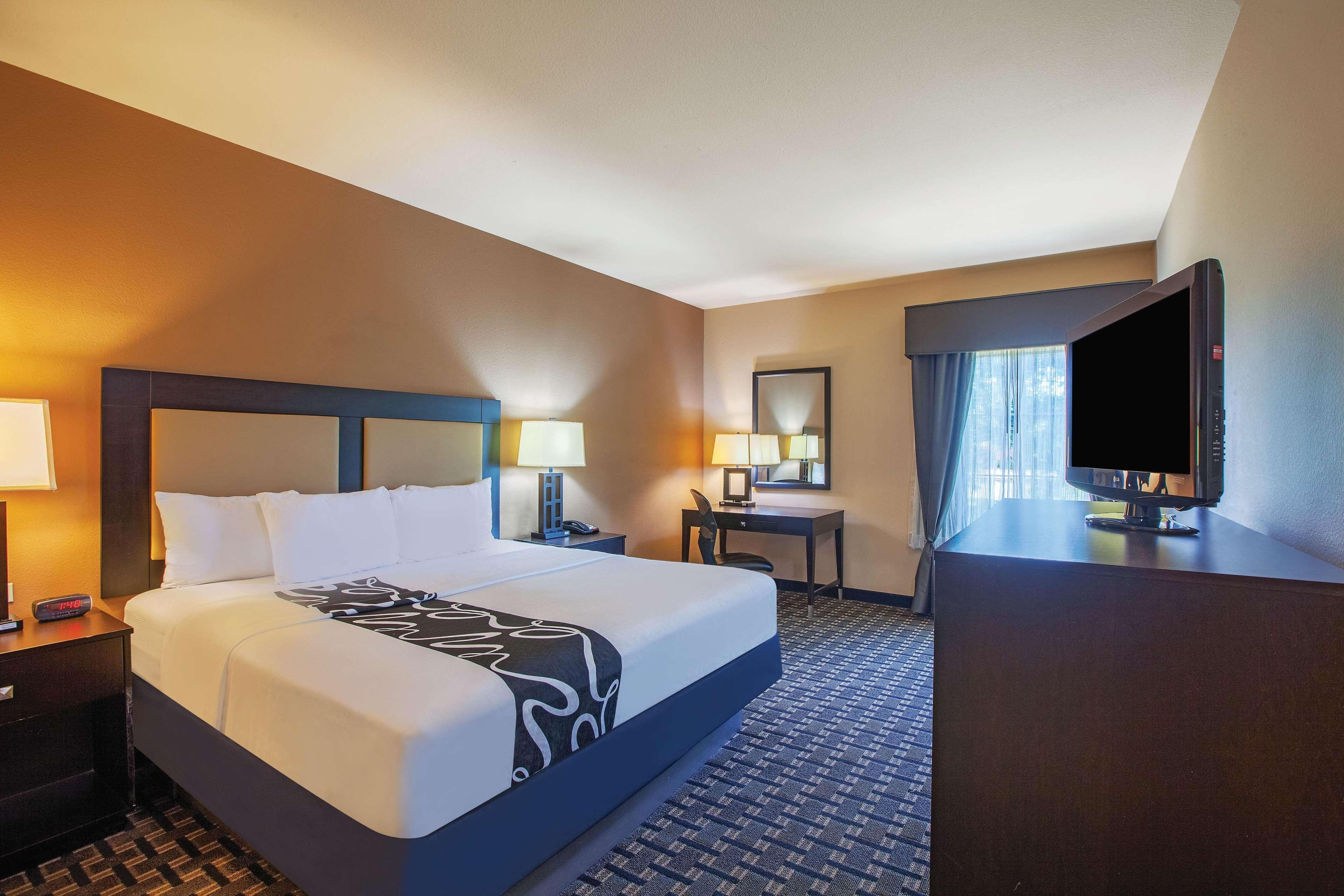 La Quinta By Wyndham Jacksonville, Texas Екстериор снимка